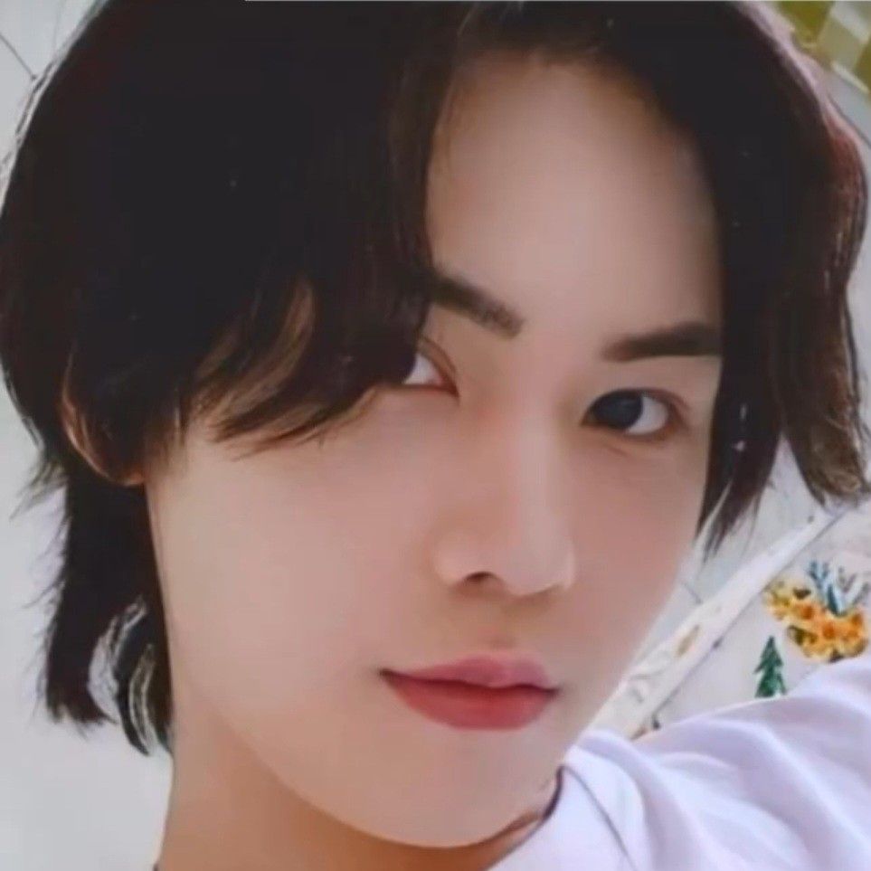 A moment captured by Rocky's fan