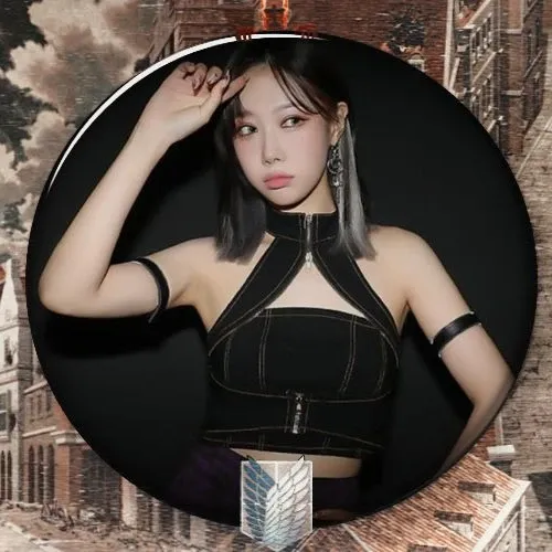 A moment captured by Handong (DREAMCATCHER)'s fan