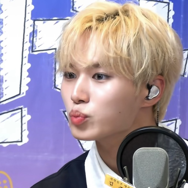 김준서 (알파드라이브원)의 비하인드 컷