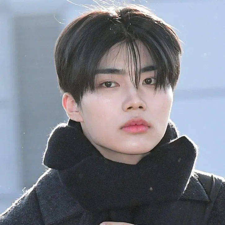 박건욱 (제로베이스원)의 비하인드 컷