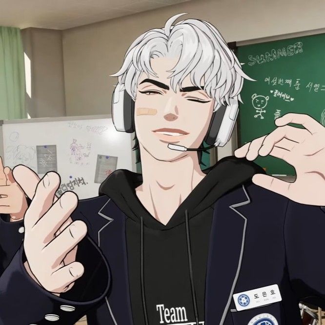 A moment captured by Eunho (PLAVE)'s fan