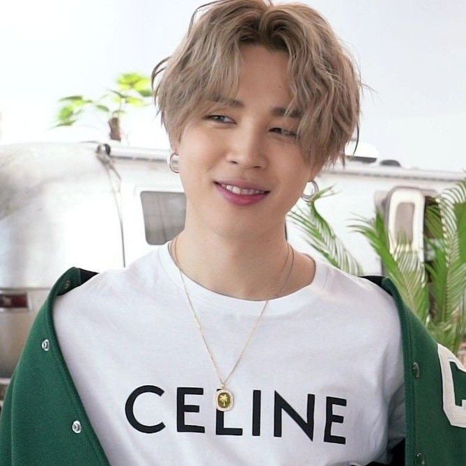 智旻 (防彈少年團)的最新照片