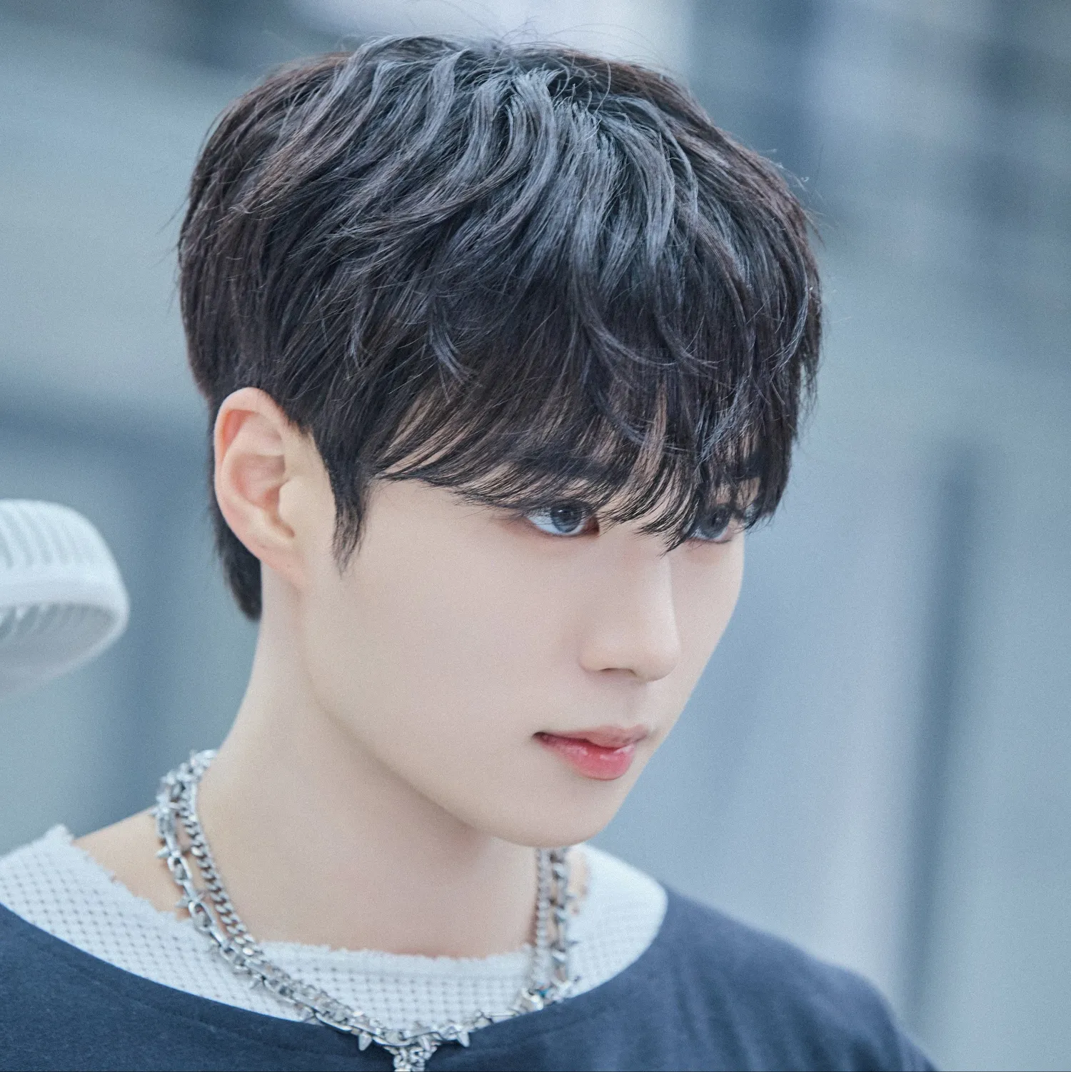Behind-the-scenes cut of Kim Junseo (ALPHA DRIVE ONE)