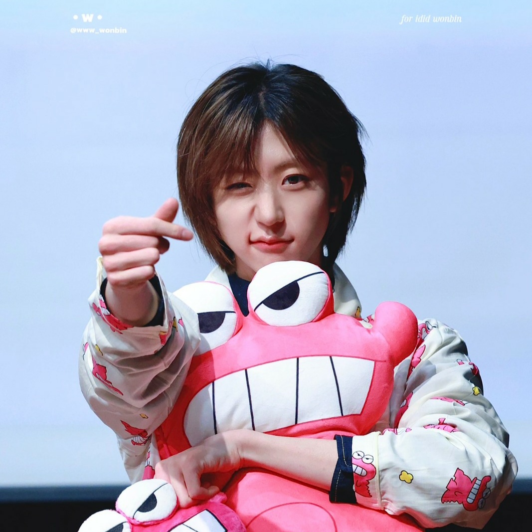 Behind-the-scenes cut of Park wonbin (IDID)