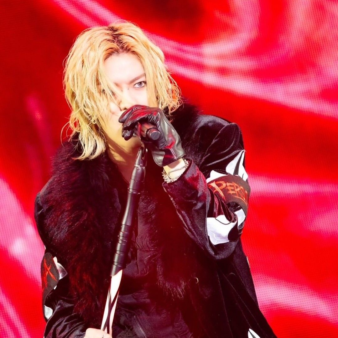 Foto aktivitas terbaru Yuta (NCT 127)