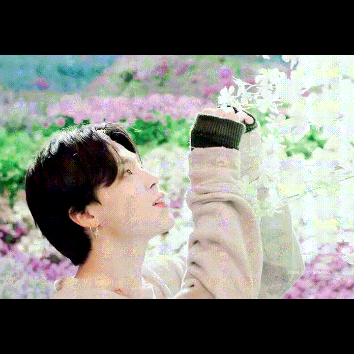 Foto aktivitas terbaru Jimin (BTS)