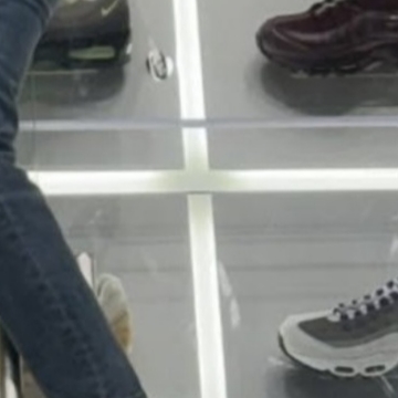 Recent activity shot of Jeong Yein (Lovelyz)