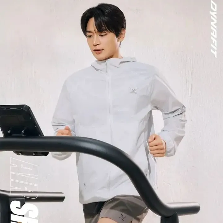 Behind-the-scenes cut of Minho (SHINee)