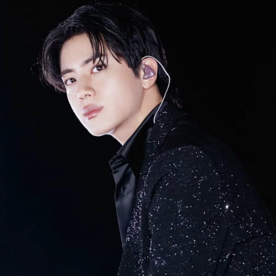 진 (방탄소년단) 최근 활동샷