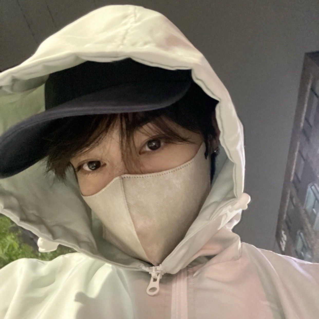 Recent activity shot of Hanbin (TEMPEST)