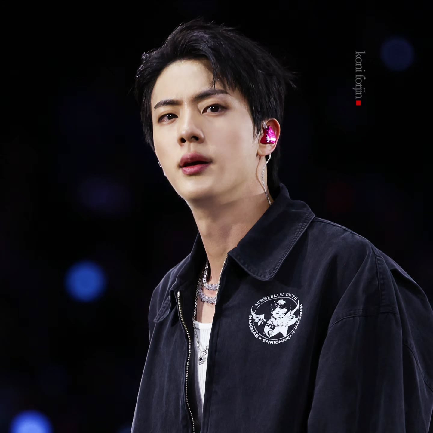 Behind-the-scenes cut of Jin (BTS)