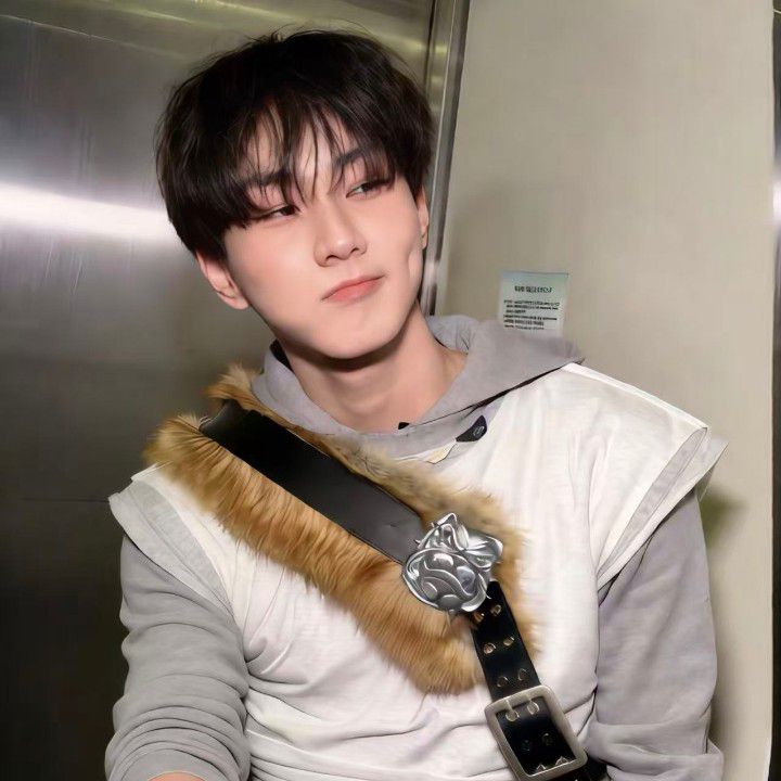 Behind-the-scenes cut of Jungwon (ENHYPEN)