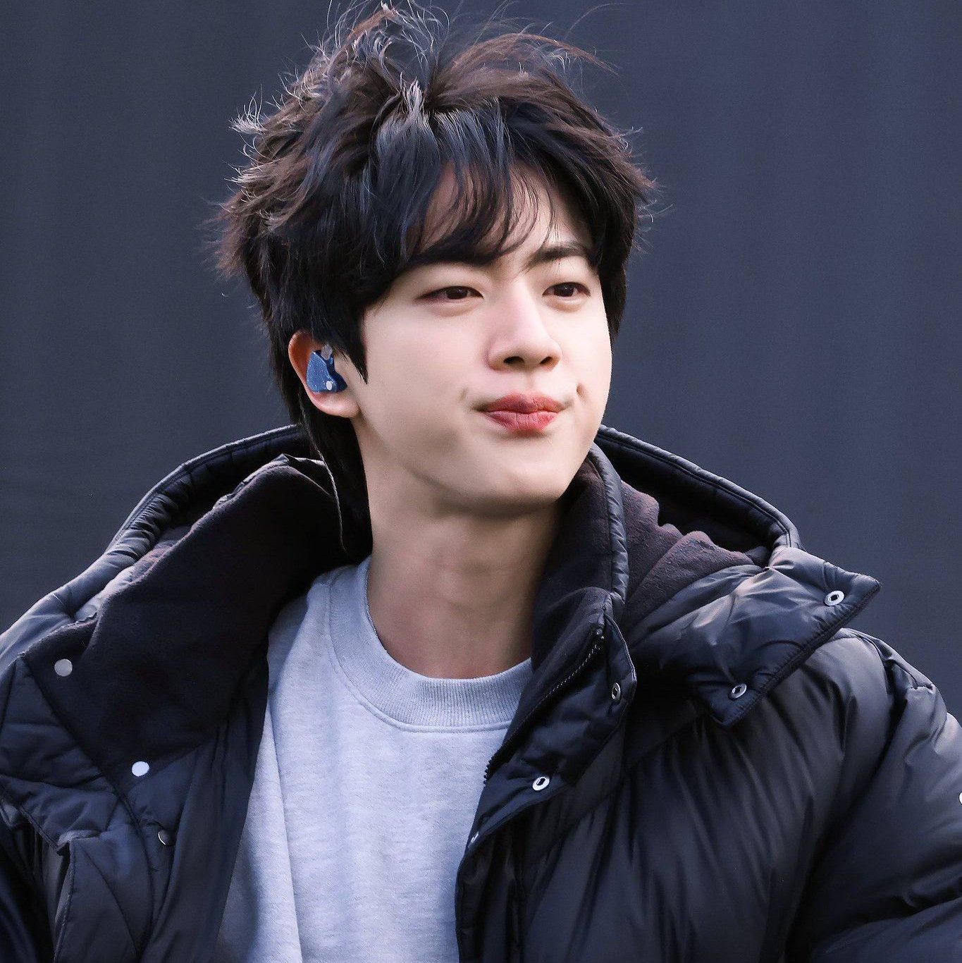 진 (방탄소년단)의 비하인드 컷