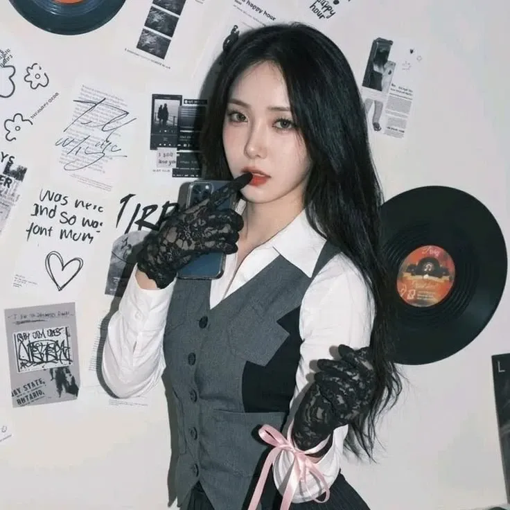 Foto terbaru SinB (GFRIEND, VIVIZ)