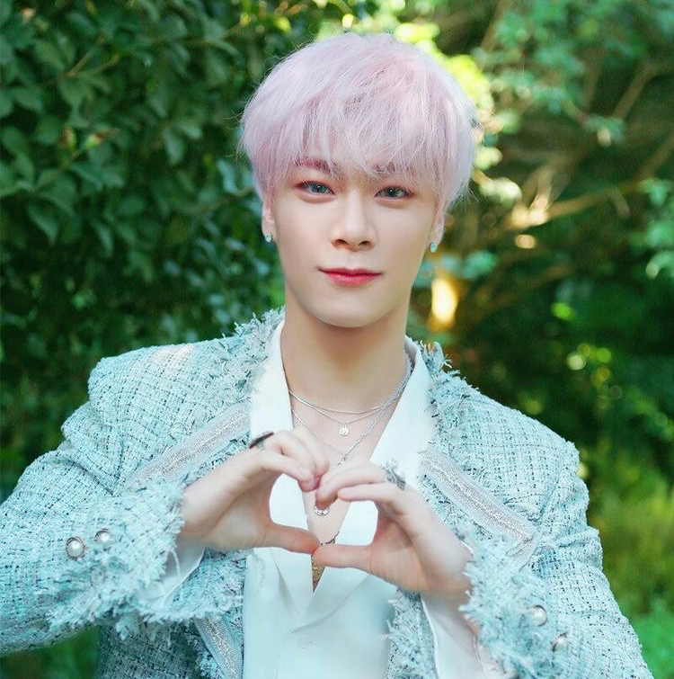 Latest photo of Moonbin (ASTRO)