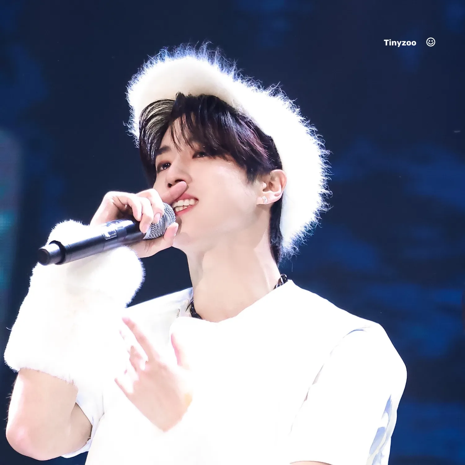 Foto aktivitas terbaru HAN (Stray Kids)