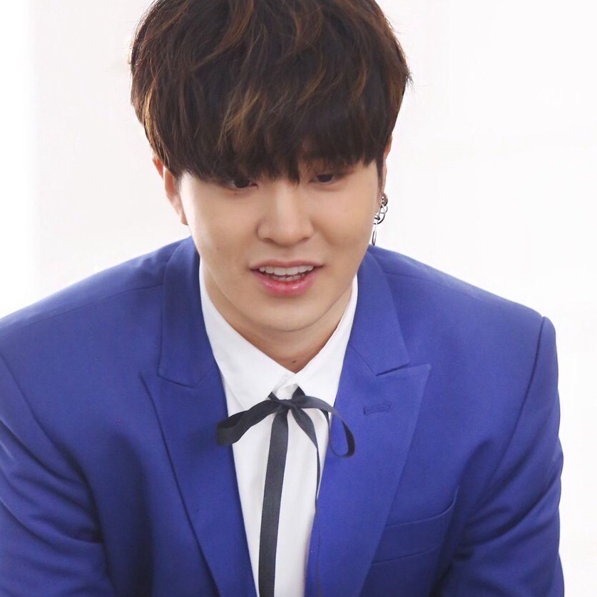 Behind-the-scenes cut of Youngjae (GOT7)