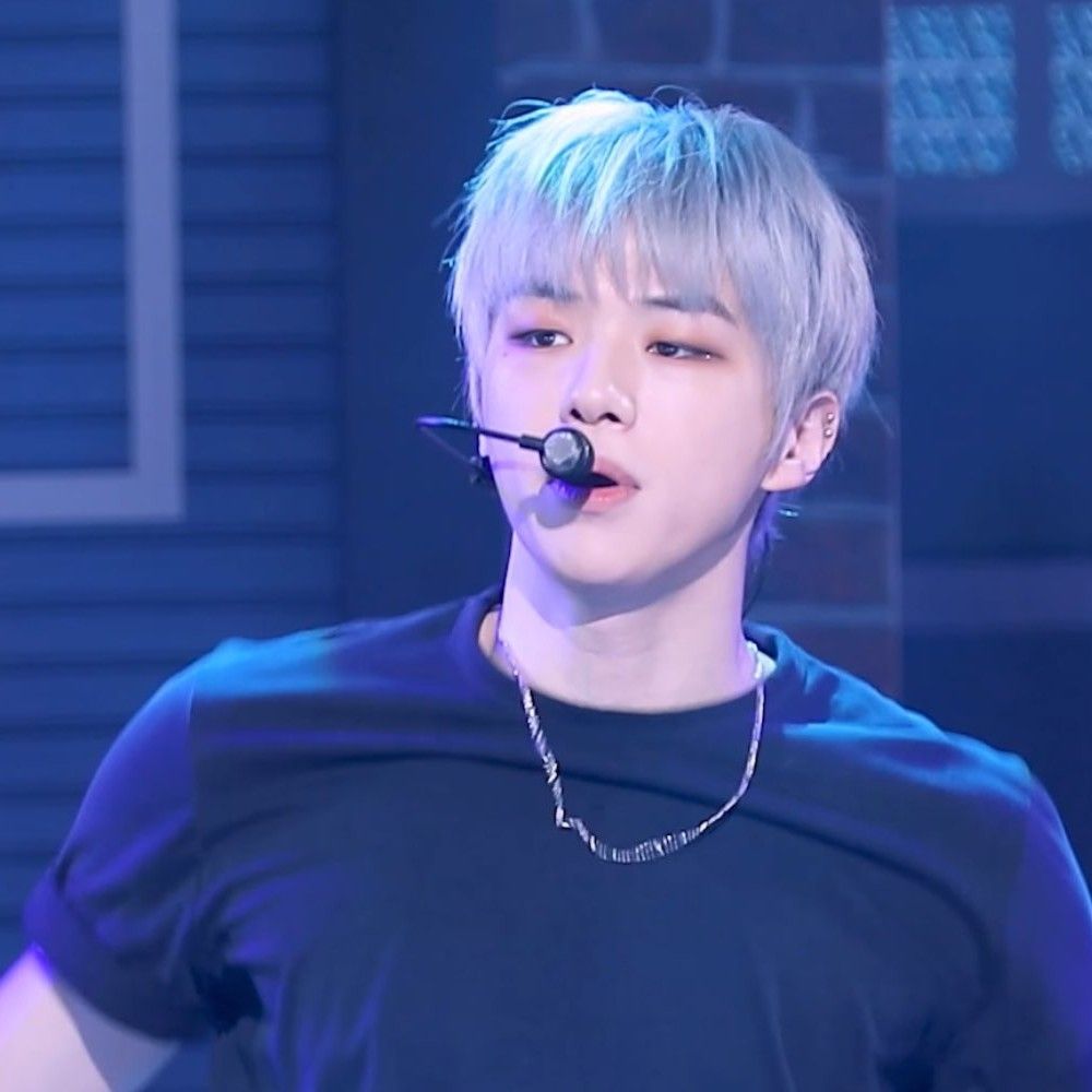 Foto aktivitas terbaru Kang Daniel