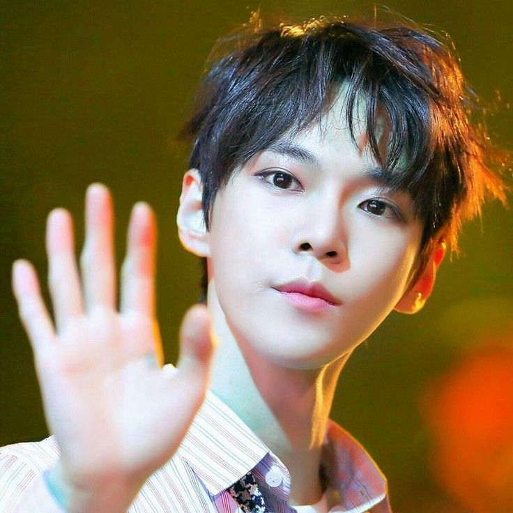 Behind-the-scenes cut of Doyoung (NCT 127)