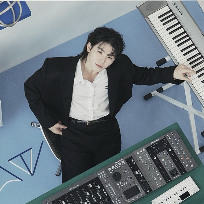 Recent activity shot of Woozi (SEVENTEEN)