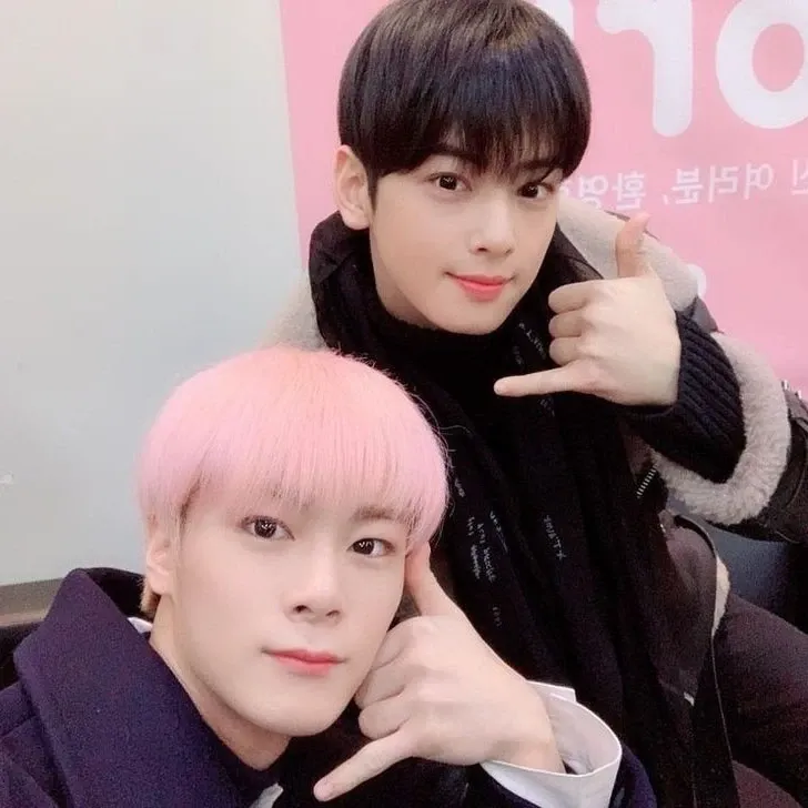 A moment captured by Moonbin (ASTRO)'s fan