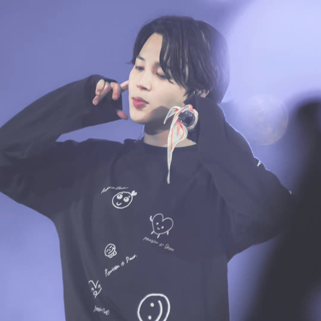 Foto aktivitas terbaru Jimin (BTS)