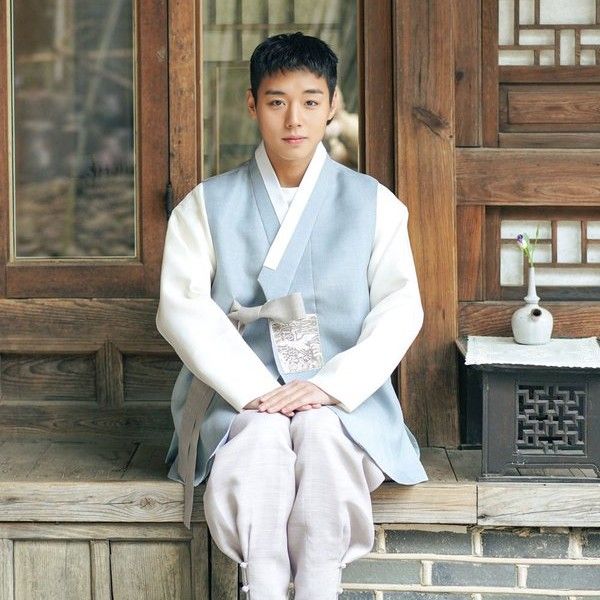 Recent activity shot of Park Jihoon