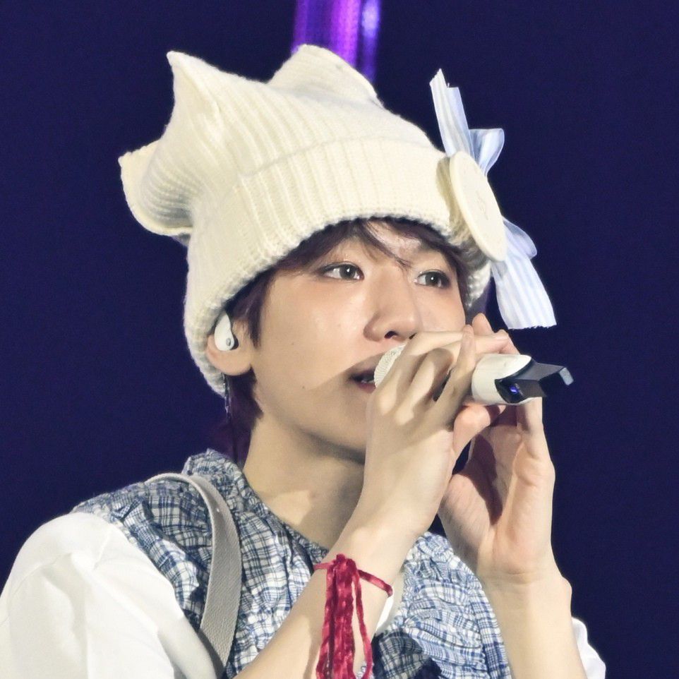 백현 (EXO)의 비하인드 컷