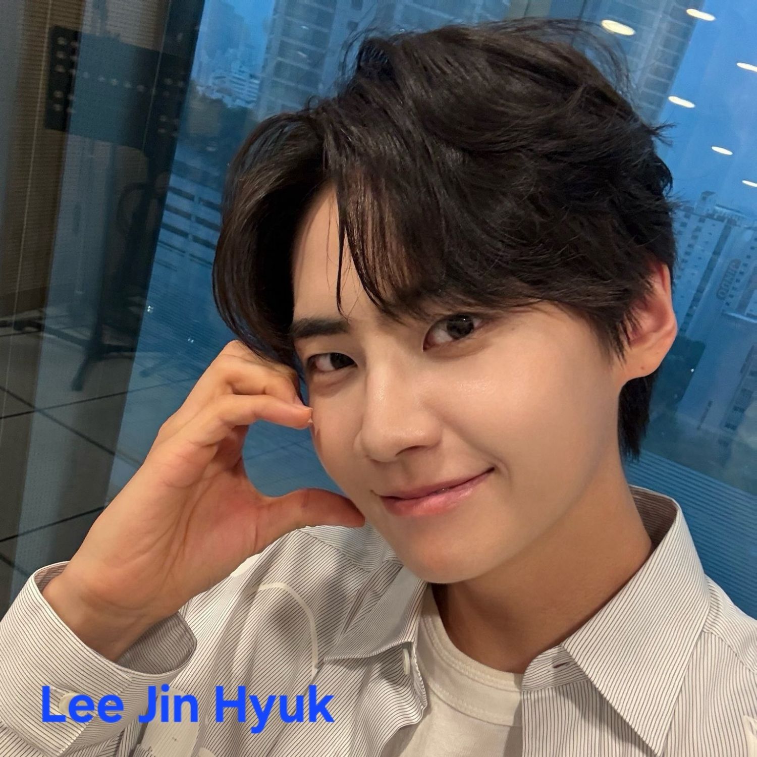 A moment captured by Lee Jinhyuk's fan