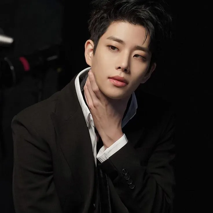 Latest photo of MJ (ASTRO)