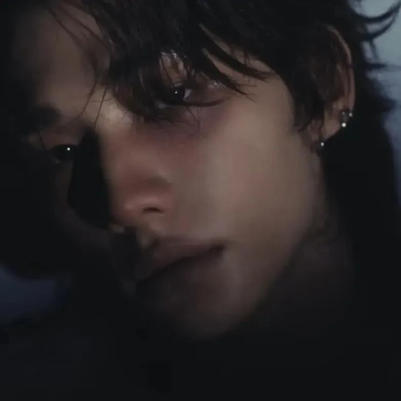 Behind-the-scenes cut of Hyunjin (Stray Kids)