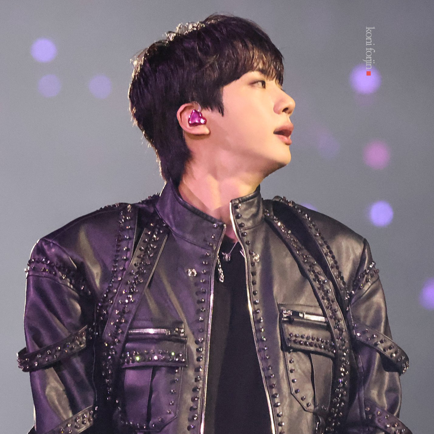 진 (방탄소년단)의 최신 사진