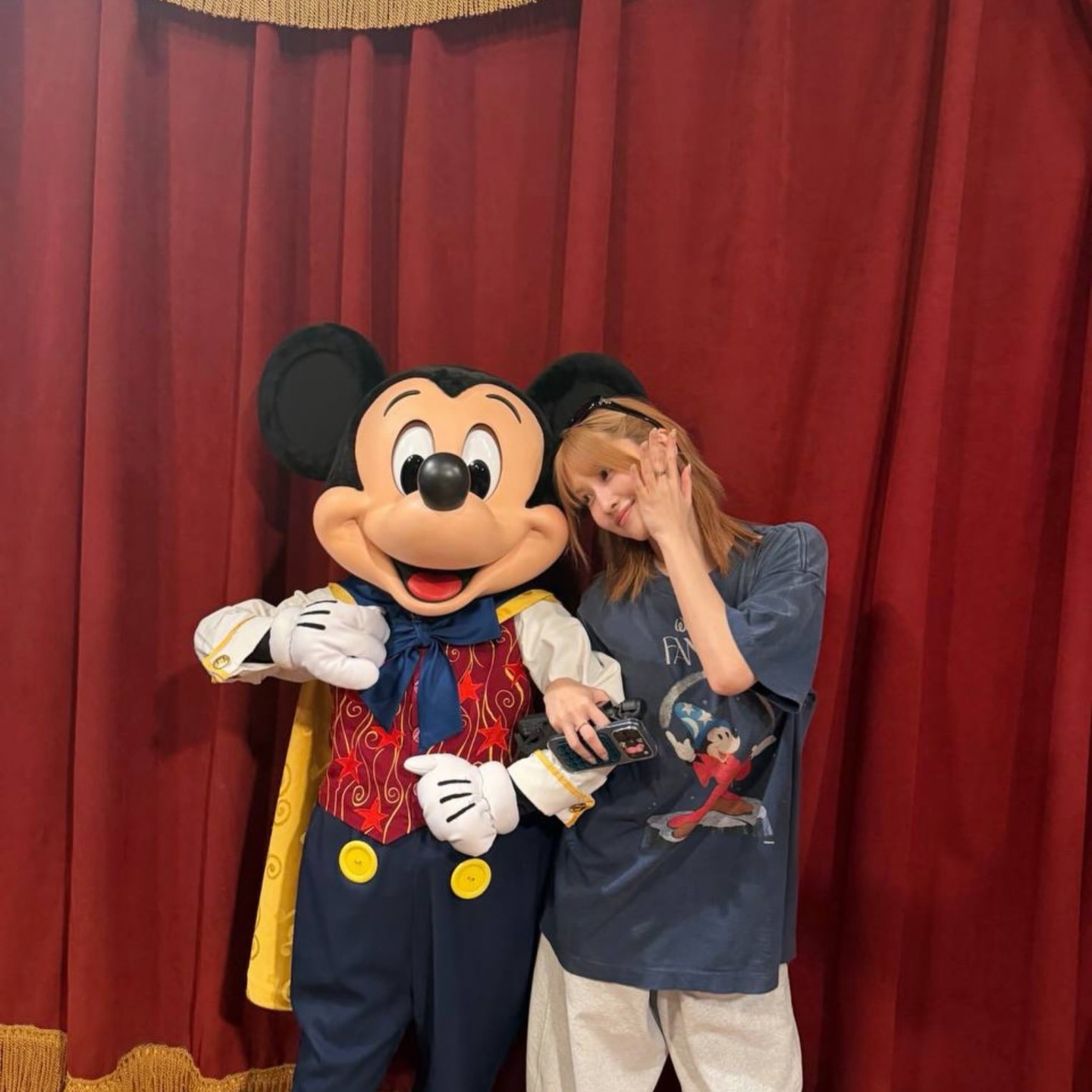 A moment captured by Momo (TWICE)'s fan