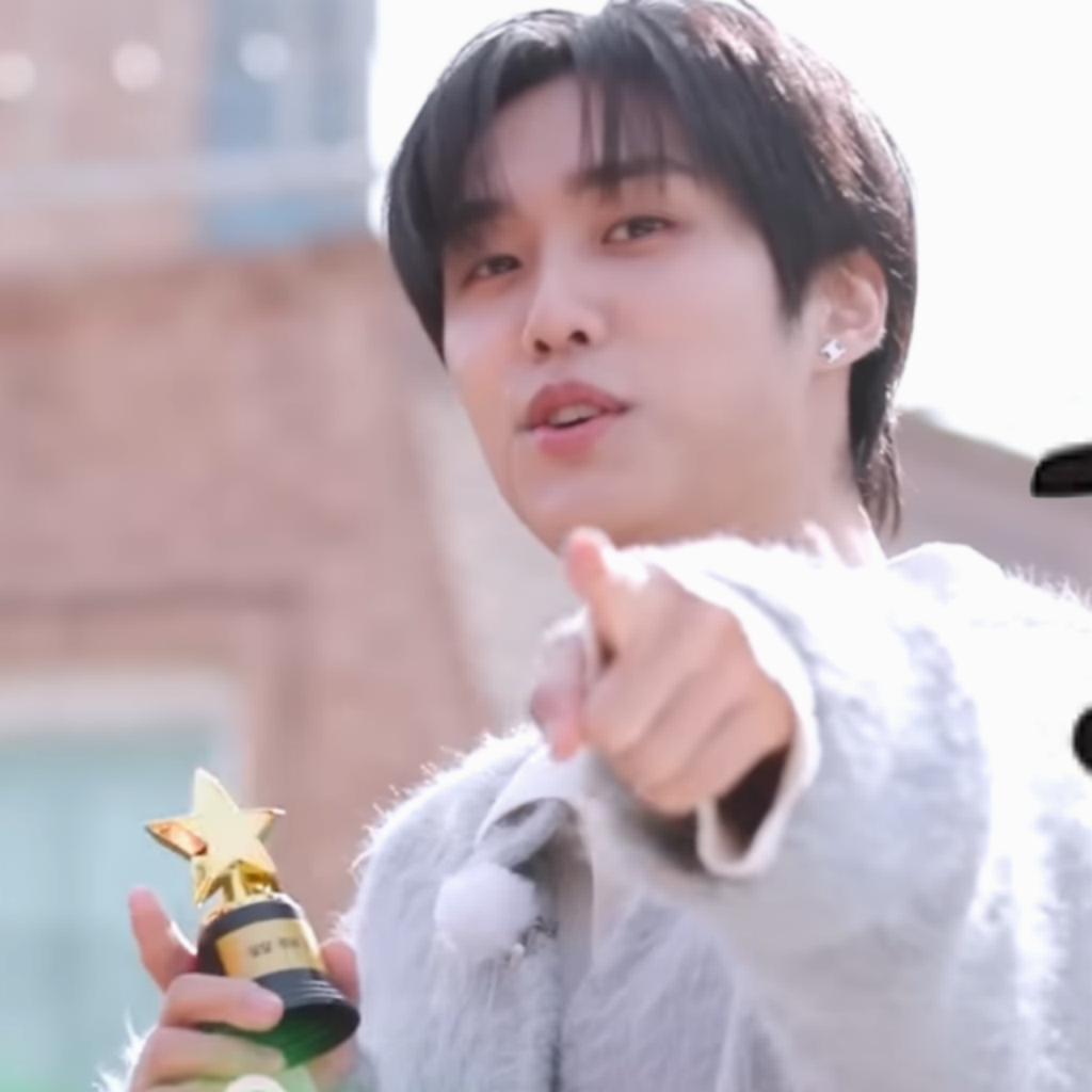 Latest photo of Jacob (THE BOYZ)