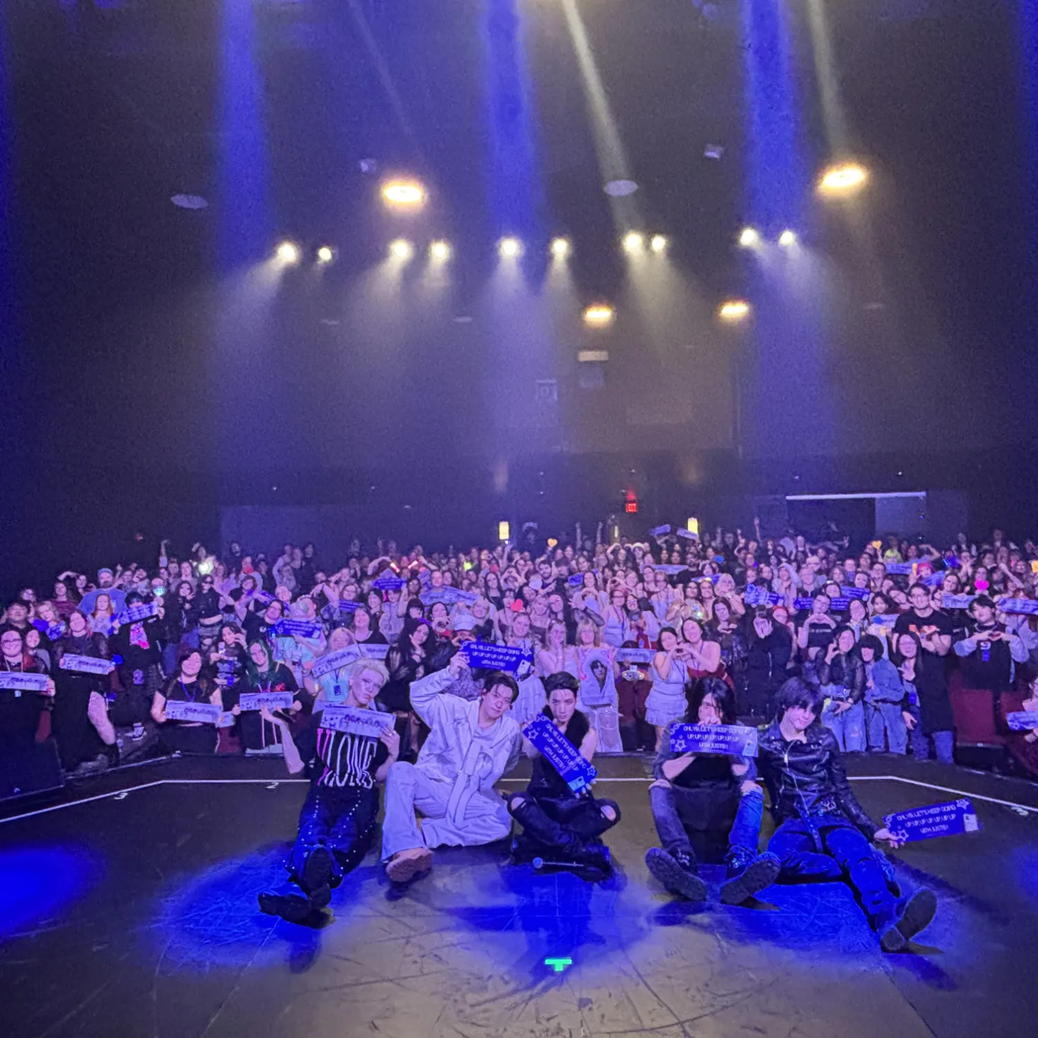 JUST B的最新照片