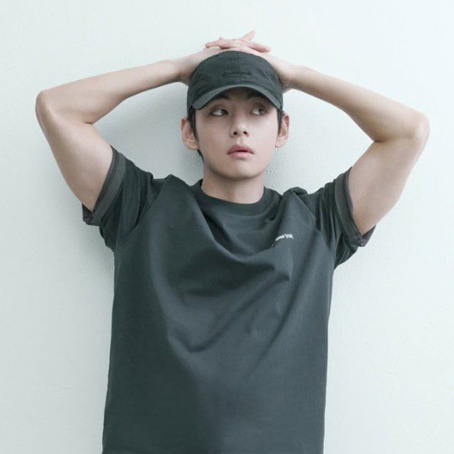 V (BTS)の最新写真