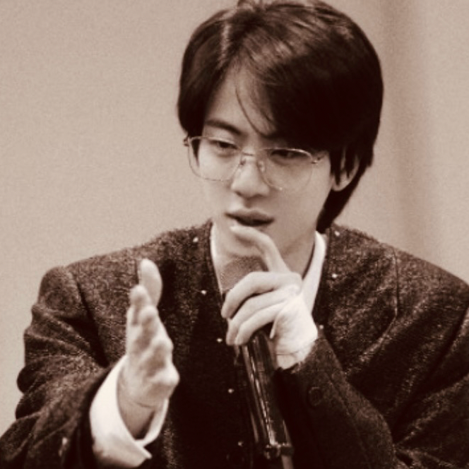 진 (방탄소년단)의 최신 사진