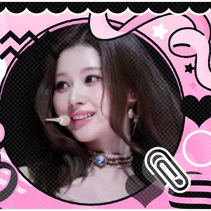 Potret di balik layar Sana (TWICE)