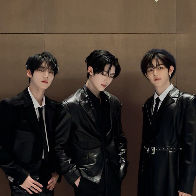 A moment captured by Ricky's fan