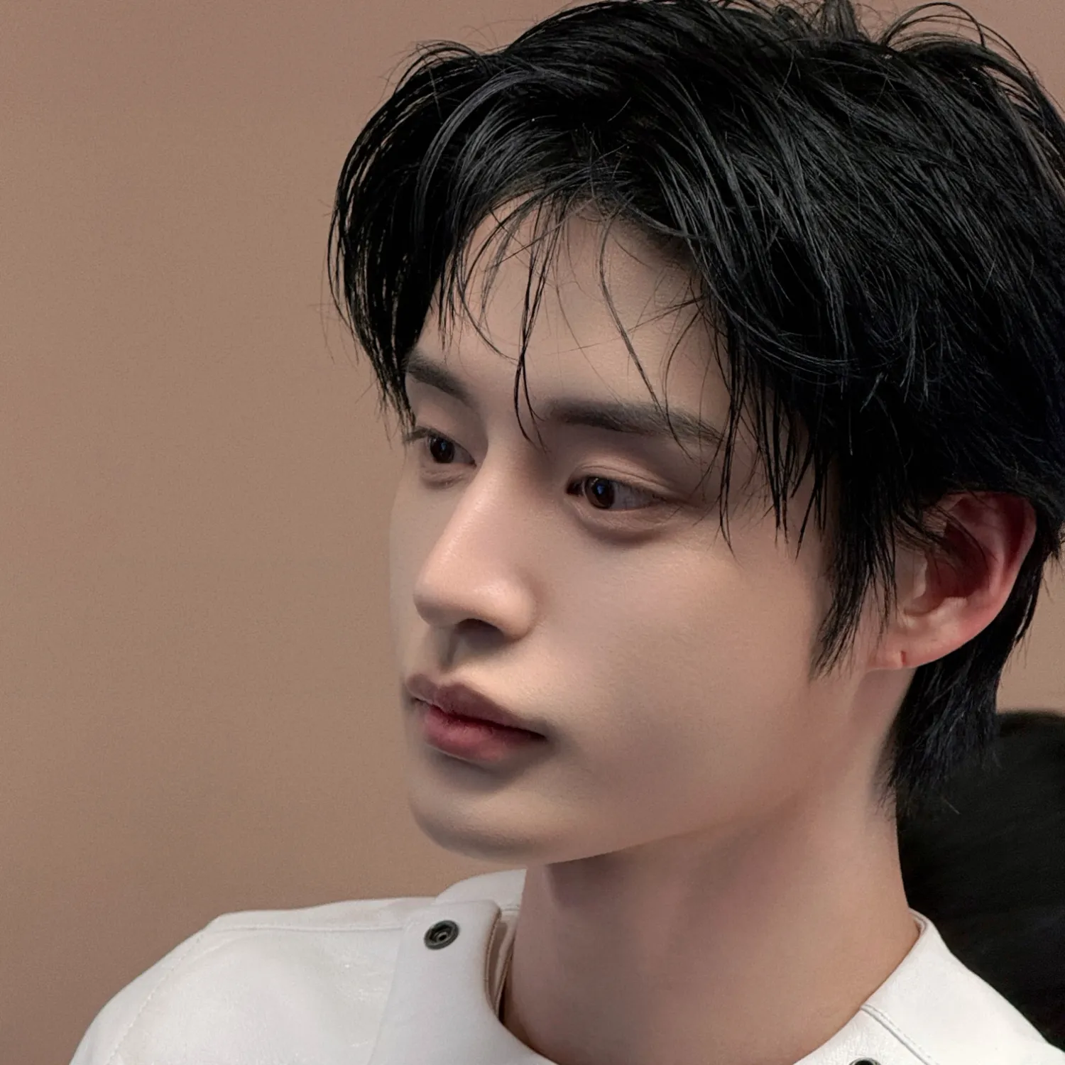 Latest photo of Kim Jiwoong (ZEROBASEONE)