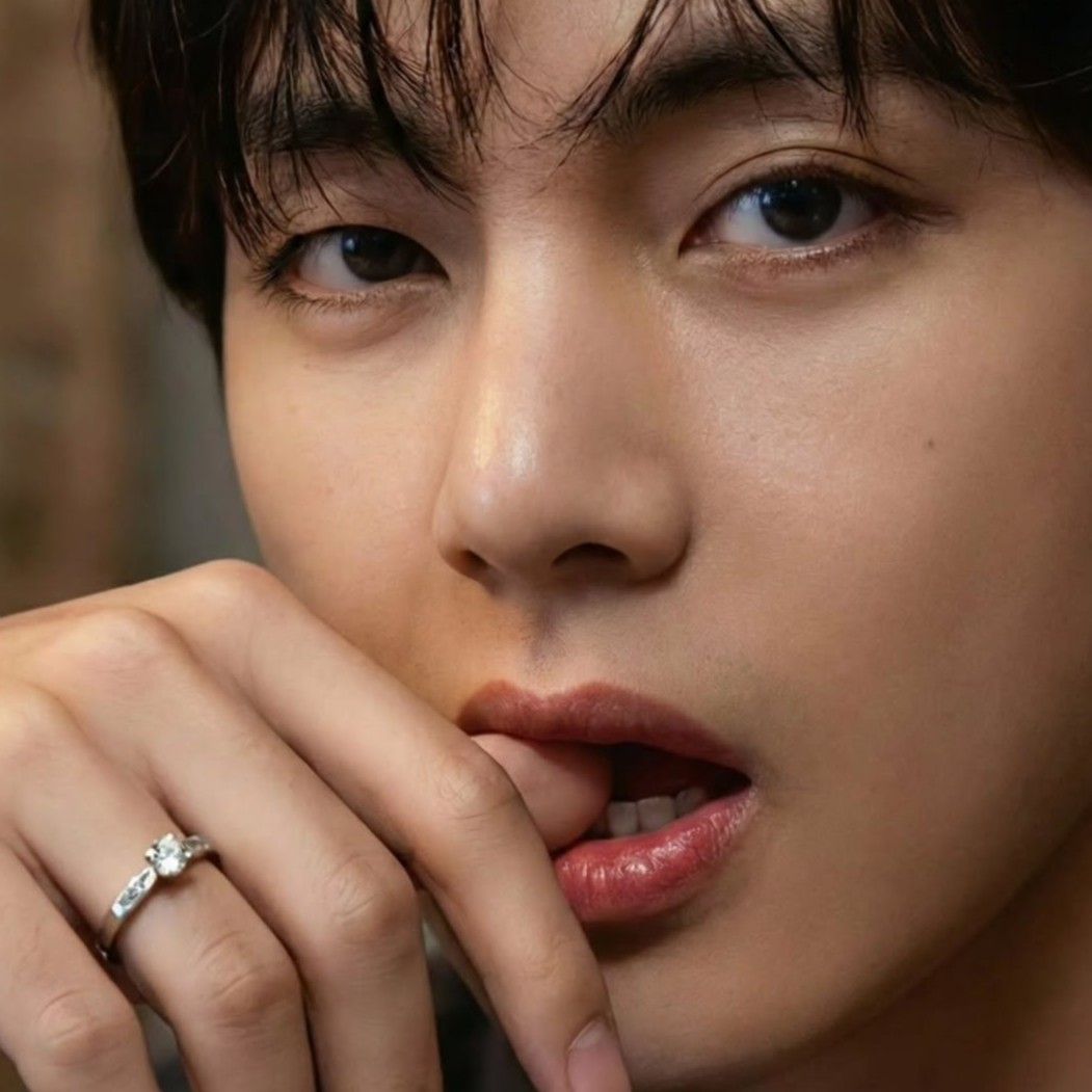 V (BTS)の最新写真