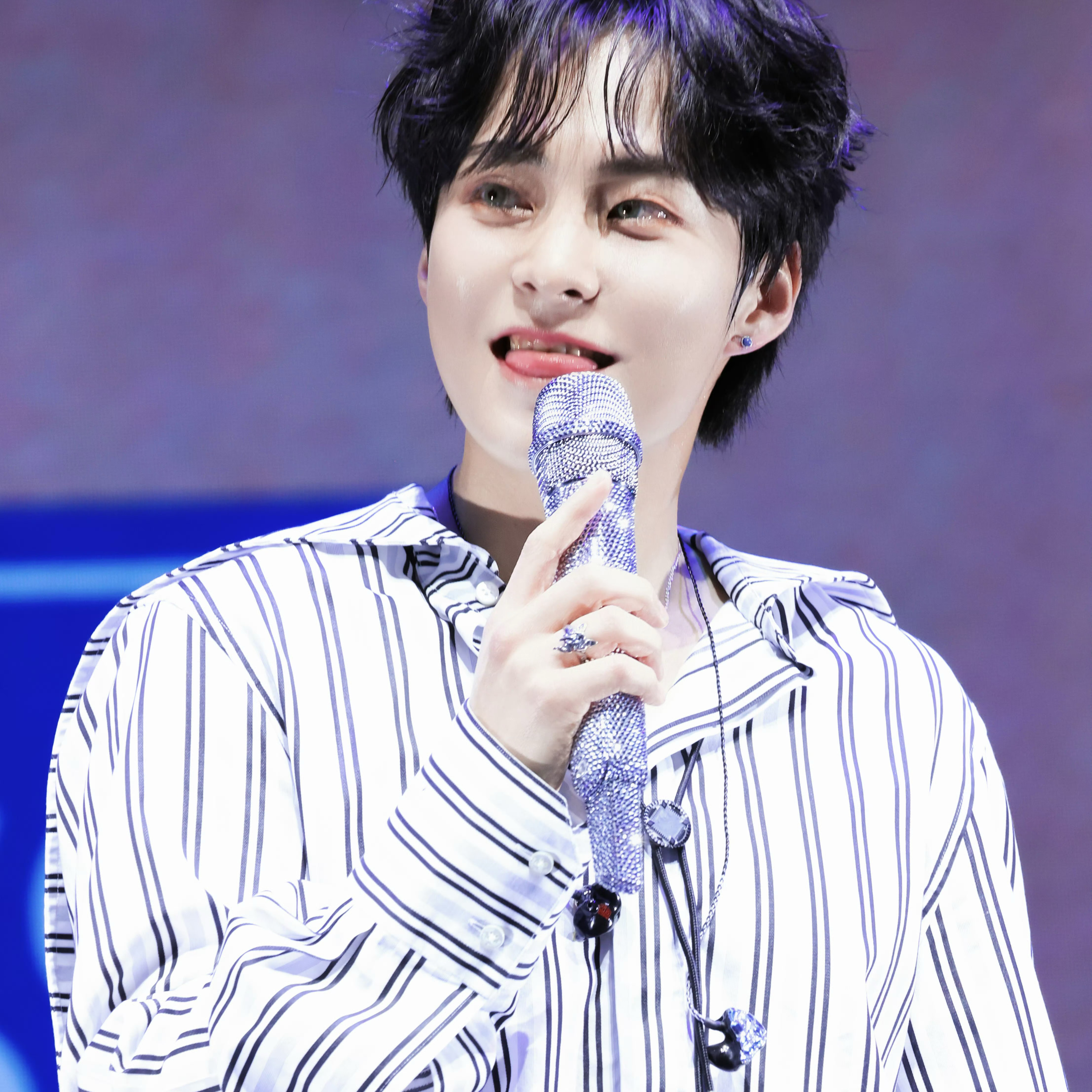 A moment captured by Xiumin (EXO)'s fan