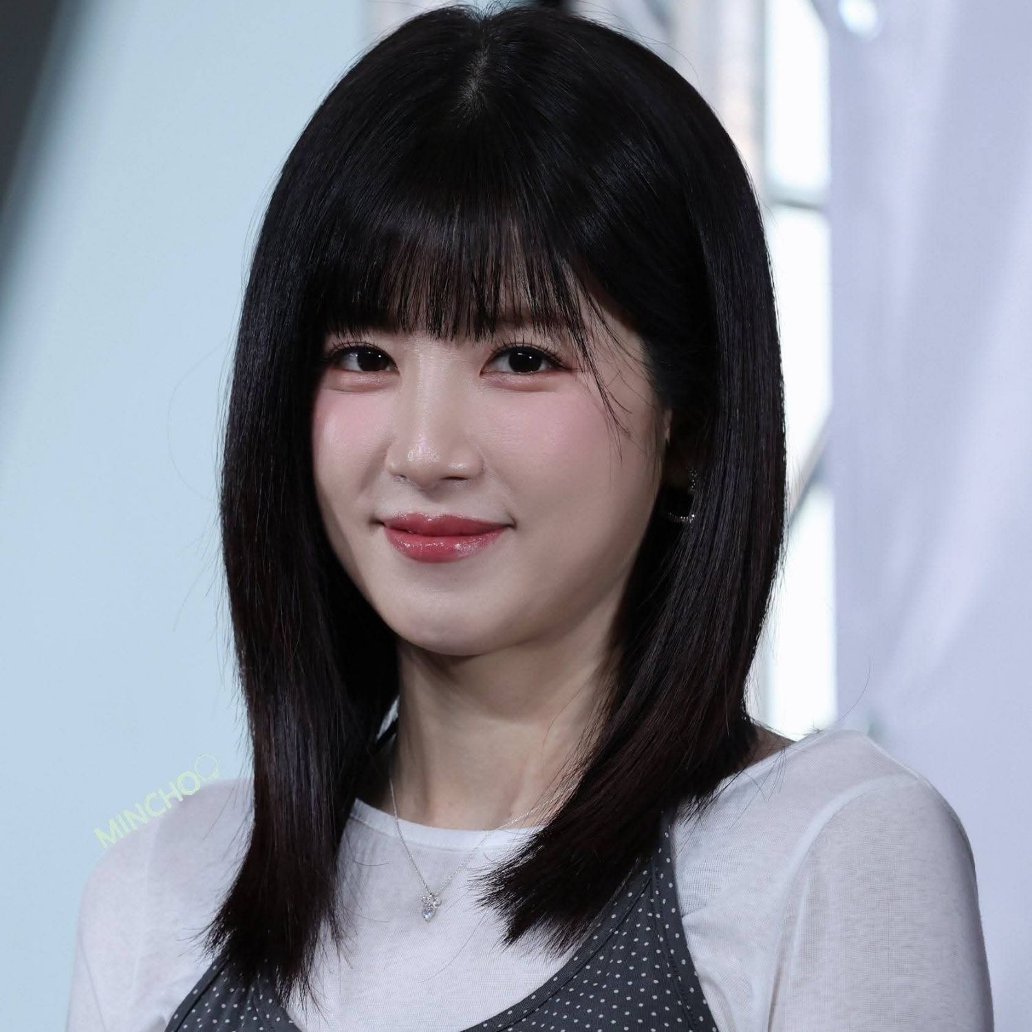 Behind-the-scenes cut of Park Chorong (Apink)