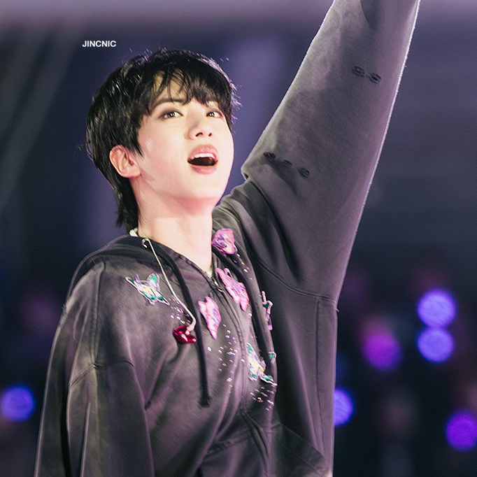 Potret di balik layar Jin (BTS)