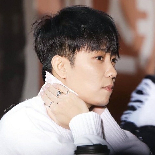 A moment captured by Eun Jiwon (SECHSKIES)'s fan