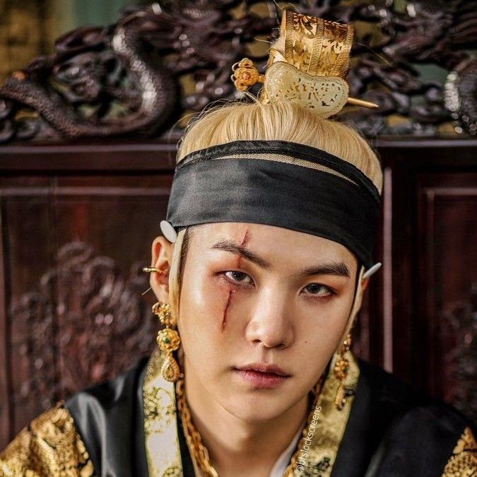 Latest photo of SUGA (BTS)