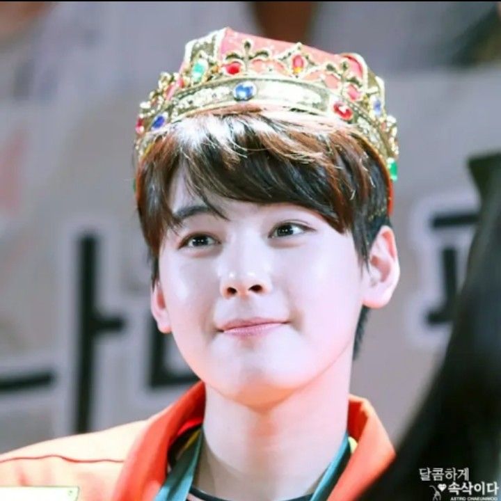 Recent activity shot of Eunwoo (ASTRO)