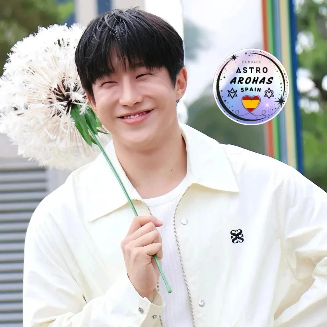 아스트로의 최신 사진