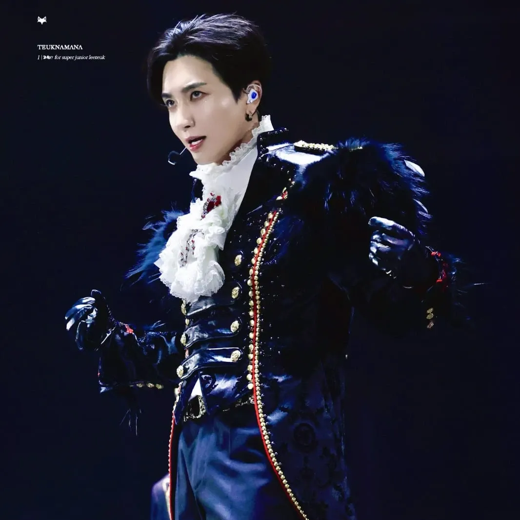 A moment captured by Leeteuk (Super Junior)'s fan