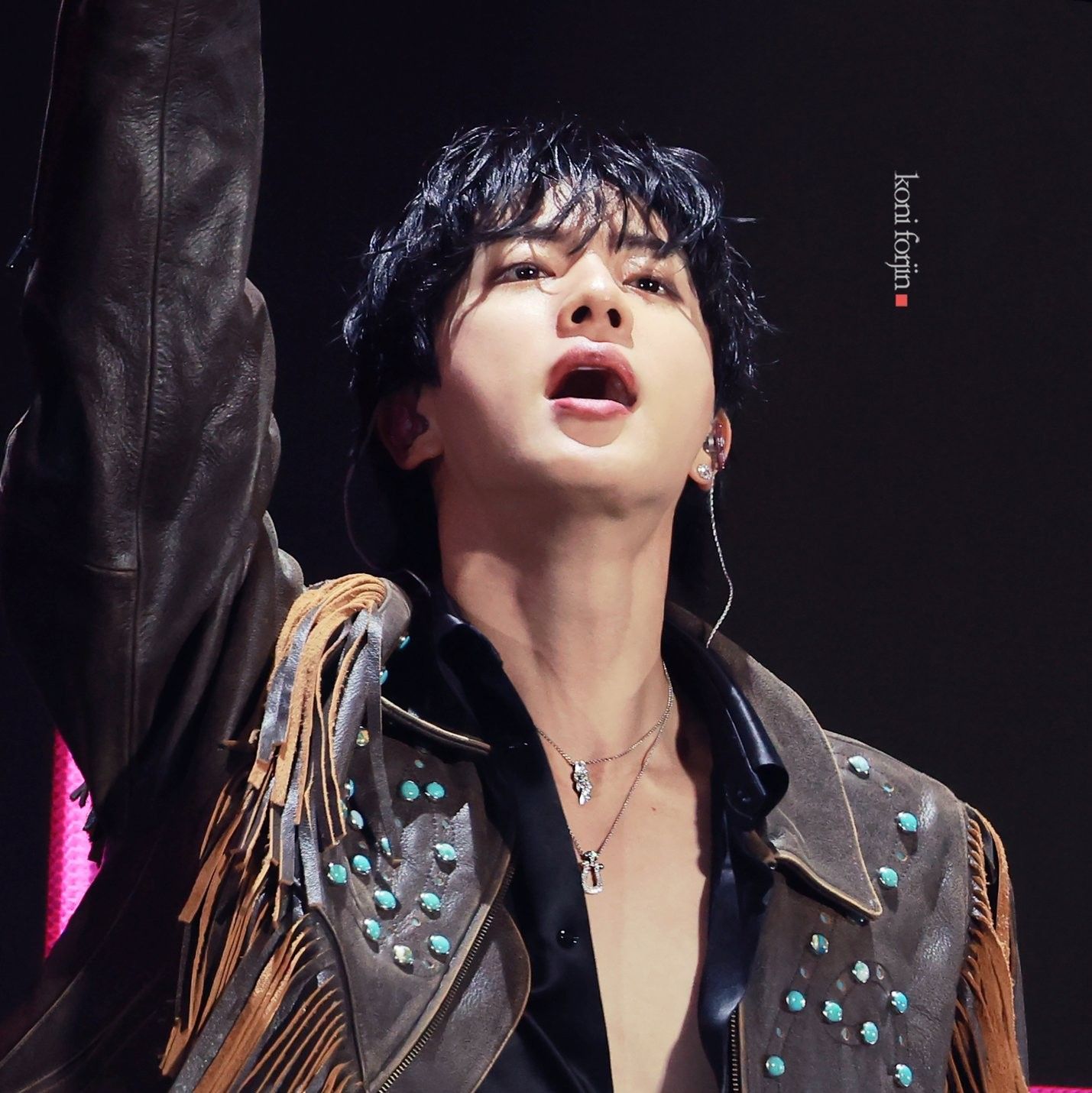 Momen yang diabadikan oleh penggemar Jin (BTS)